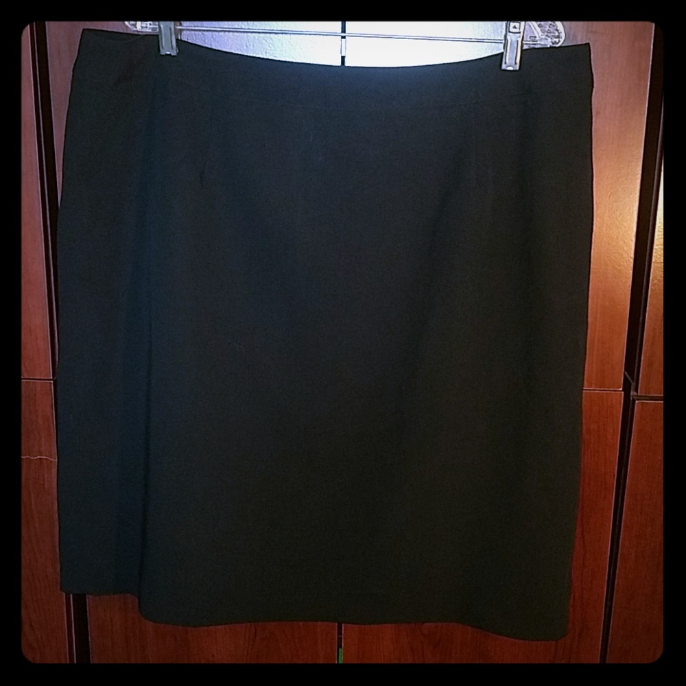 Relativity Black Pencil Skirt